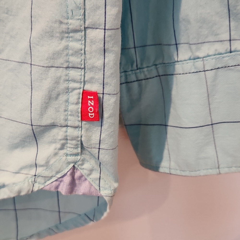 IZOD Men's Light Blue Shirt, Small - Picture 4 of 5